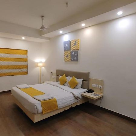The Yellow Hotels By Festin Puri Exterior foto