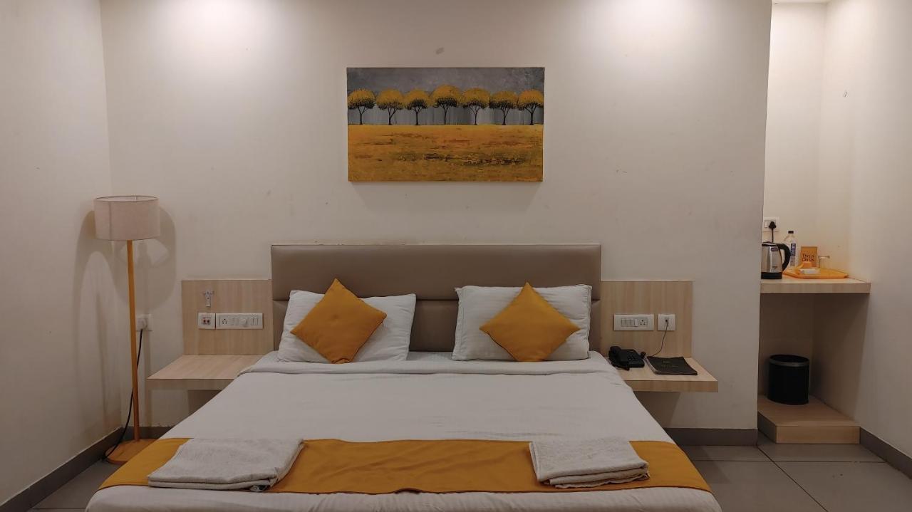 The Yellow Hotels By Festin Puri Exterior foto