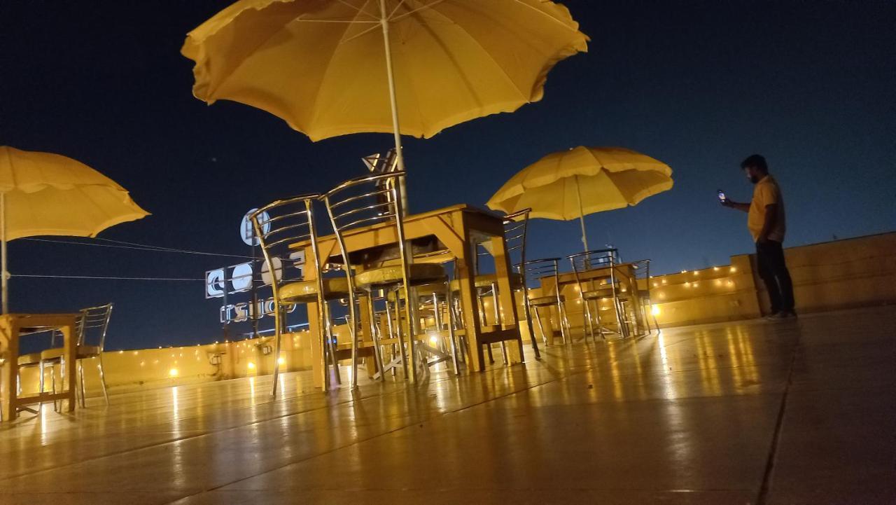 The Yellow Hotels By Festin Puri Exterior foto